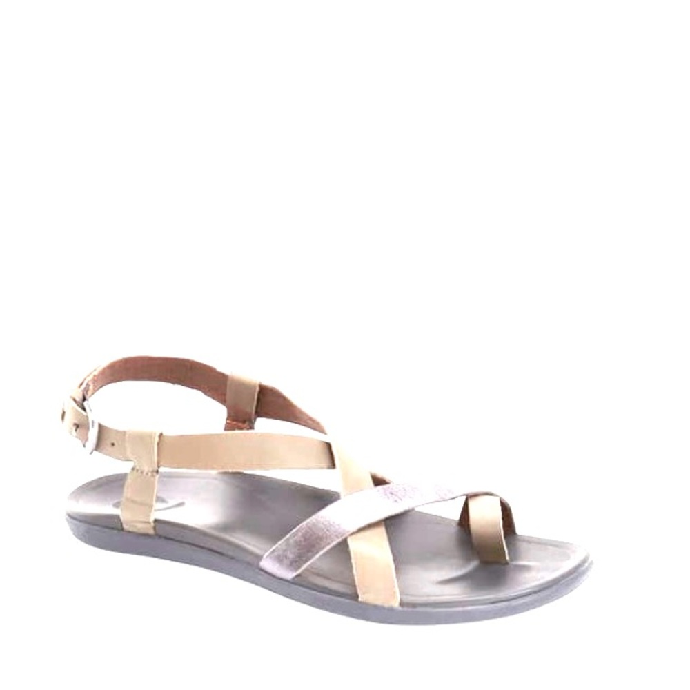 Olukai sandals